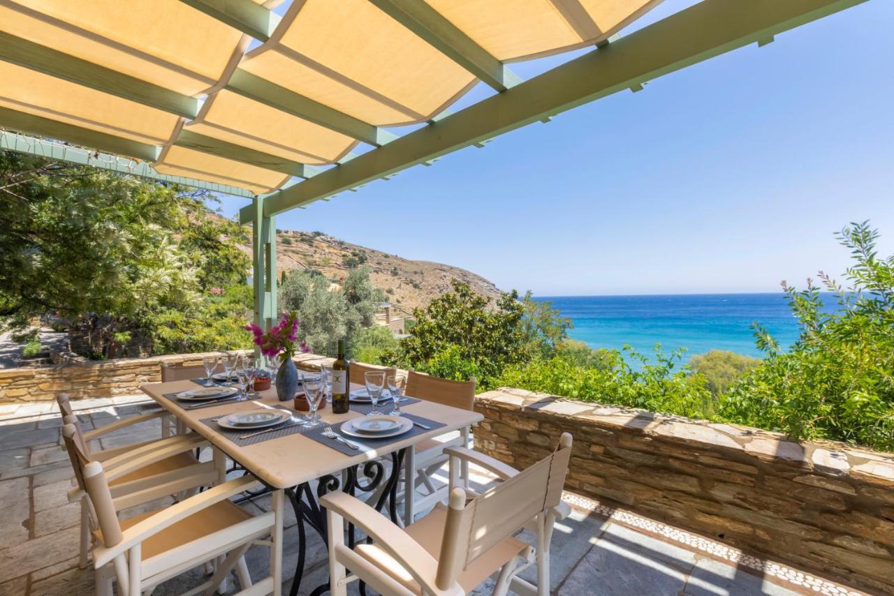 Вилла Sun-Rock House By The Sea Stenies Экстерьер фото